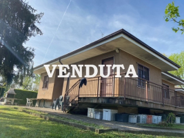 Rif. 736 - Villa bifamiliare a Masate